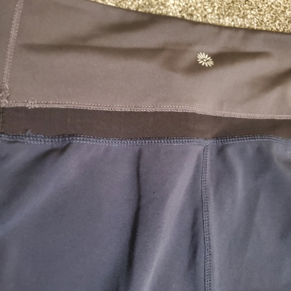 TANGERINE | Women's navy-blue capri athletic-wear leggings. - Picture 4 of 9